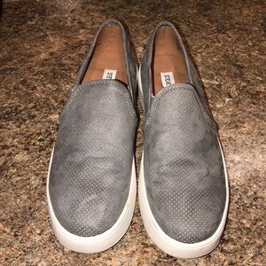 Genette Platform Sneaker